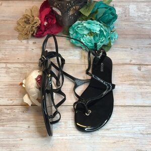 GUESS Black Nalanie Gladiator Toe Thong Sandals